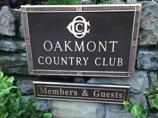 oakmont_cc_sign.jpg